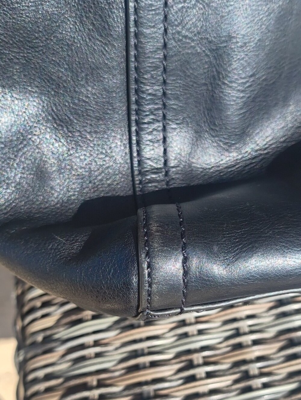 Fossil Tote In Black - Picture 11 of 11